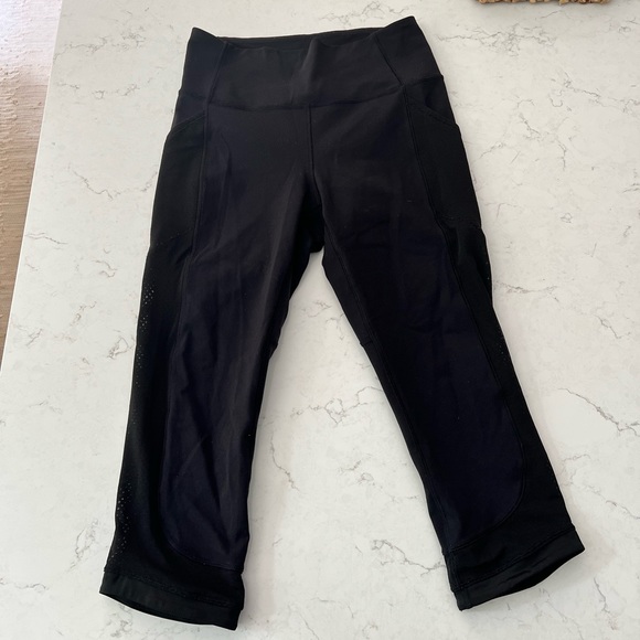 Lululemon Leggings with mesh detail - Picture 1 of 7